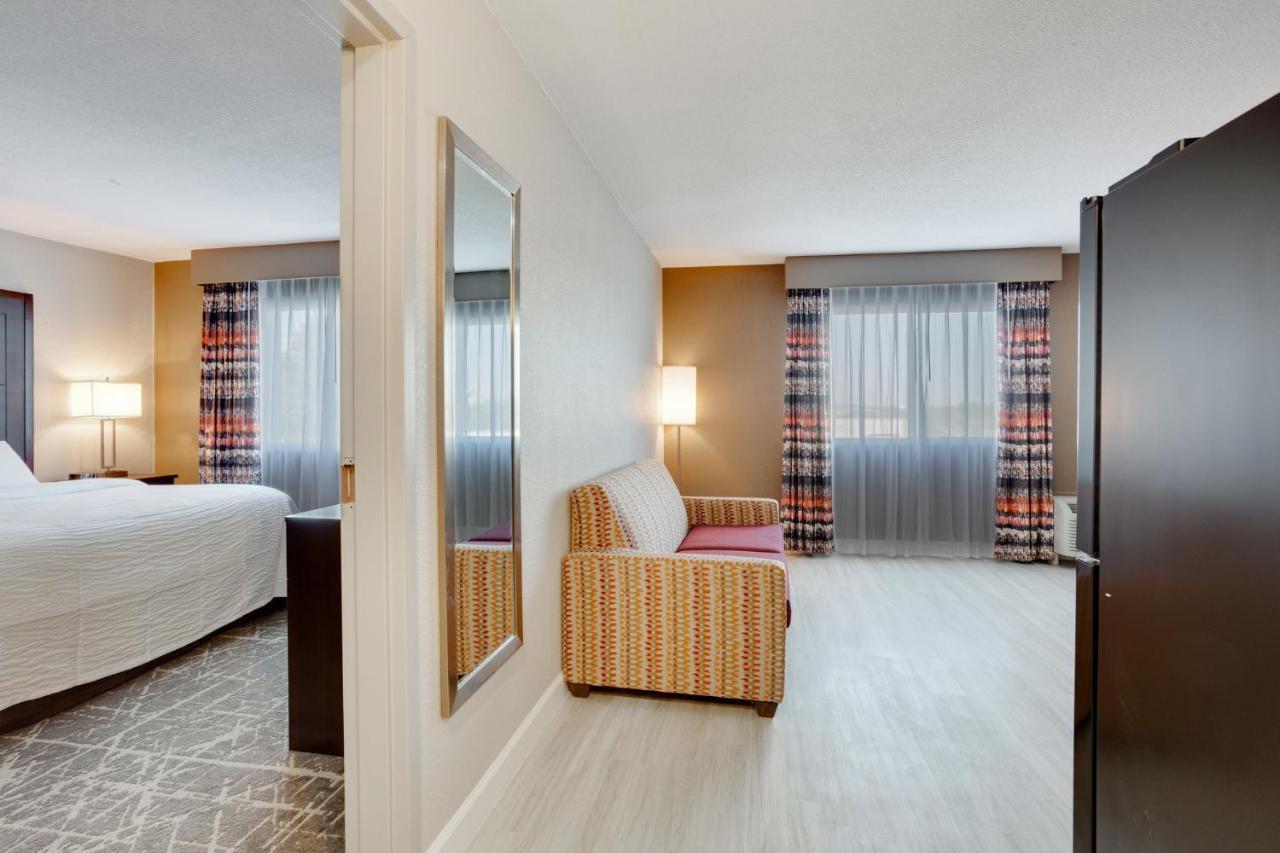 Orangewood & Kansas Airport Hotel Kansas City