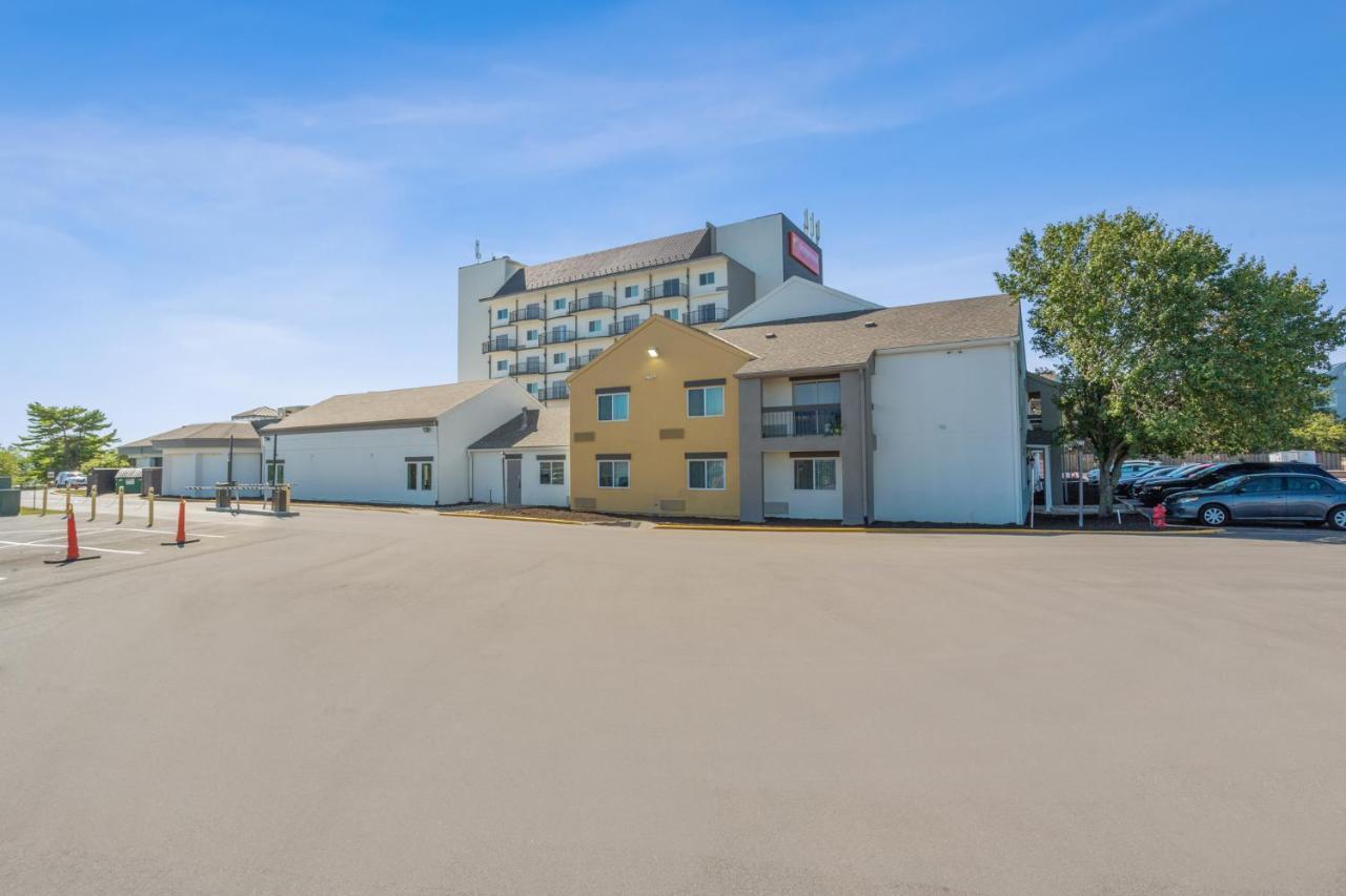 Orangewood & Kansas Airport 3* Kansas City