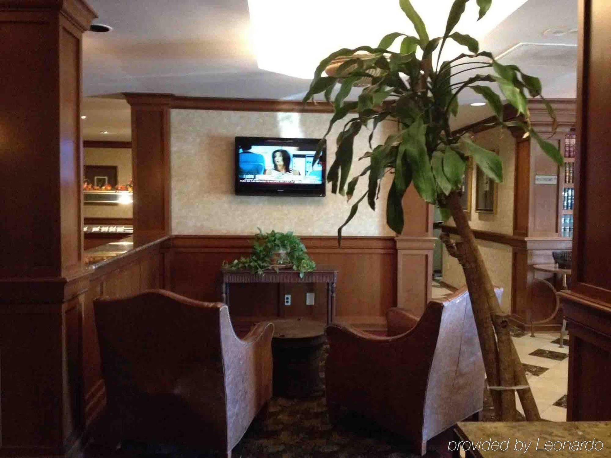 Orangewood & Kansas Airport Hotel Kansas City