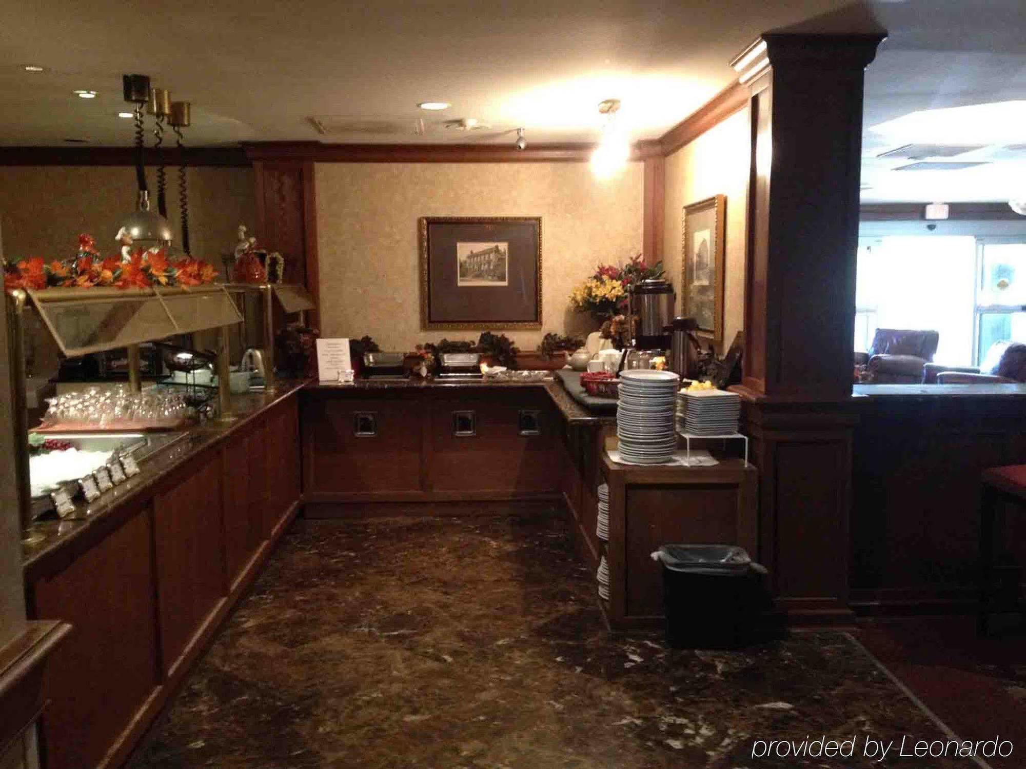 Orangewood & Kansas Airport Hotel Kansas City